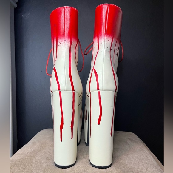 Scream Queen Platform Boots - Trickz N’ Treatz  - Size 9 - New - Dolls Kill - Picture 4 of 6